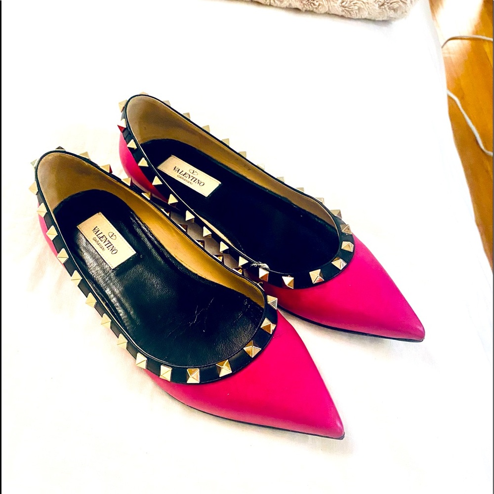 Valentino hot pink gold studded flats Size 37